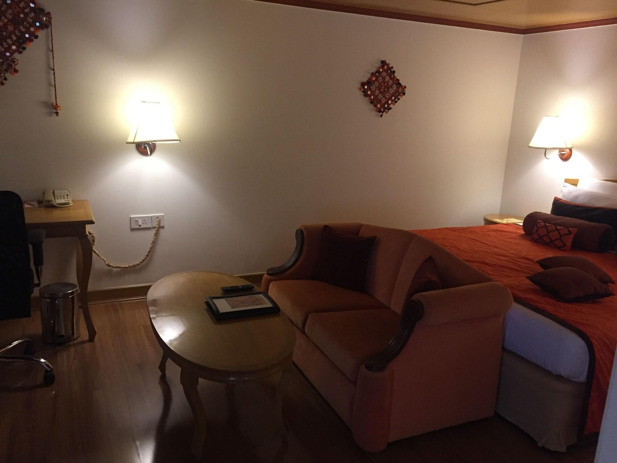 Vivanta Vadodara Extérieur photo