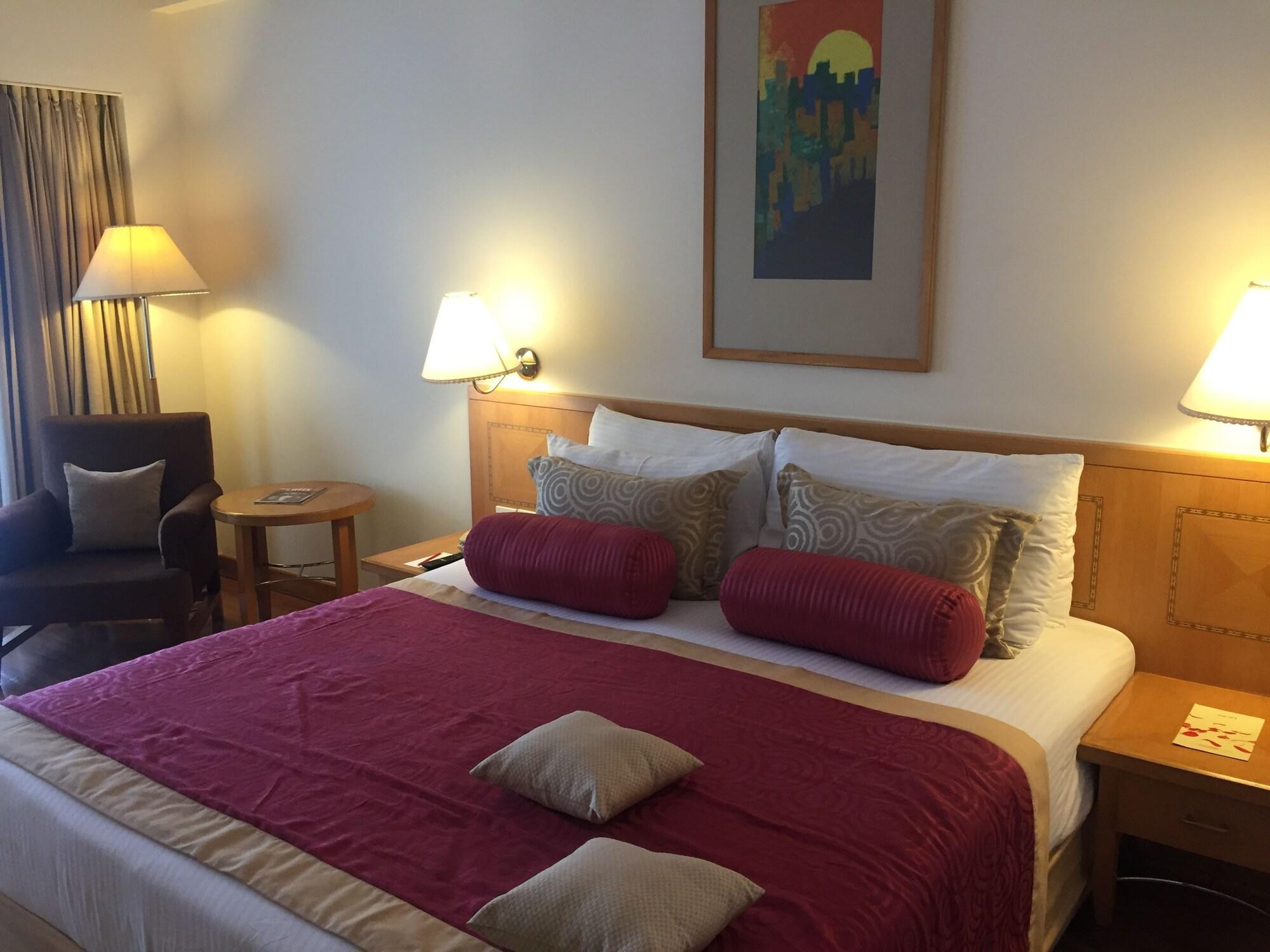 Vivanta Vadodara Extérieur photo