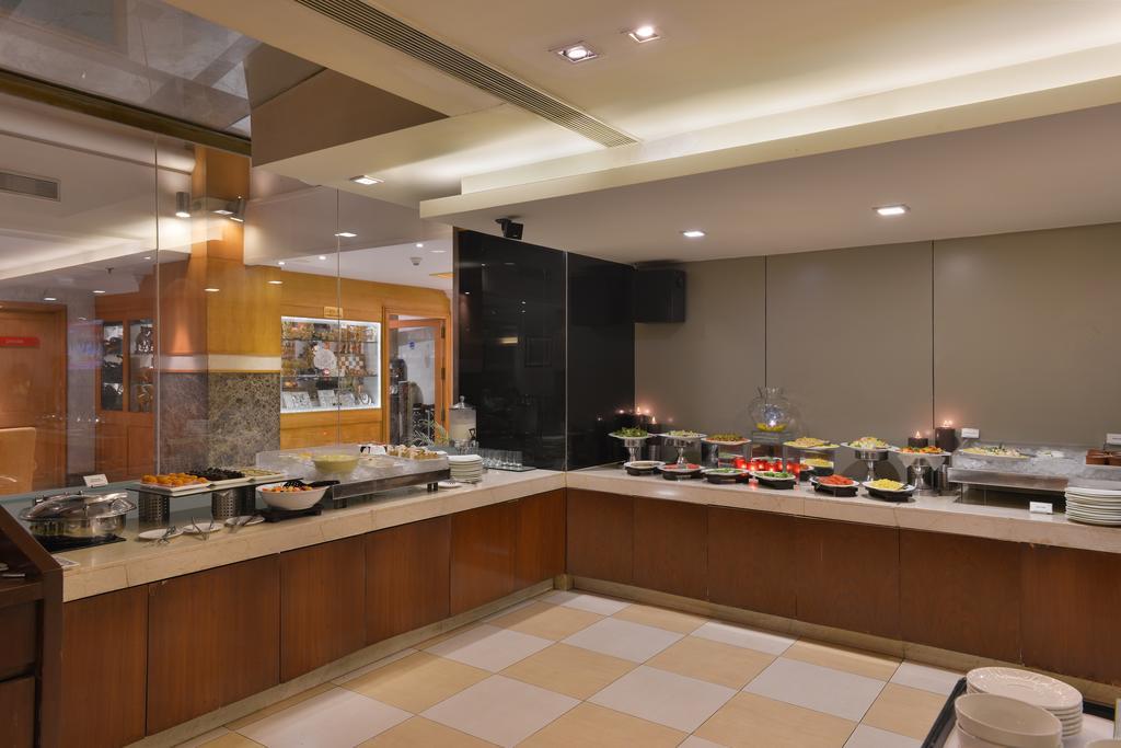Vivanta Vadodara Extérieur photo