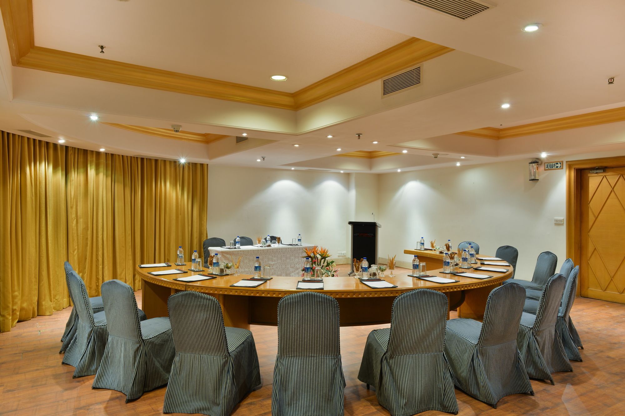 Vivanta Vadodara Extérieur photo